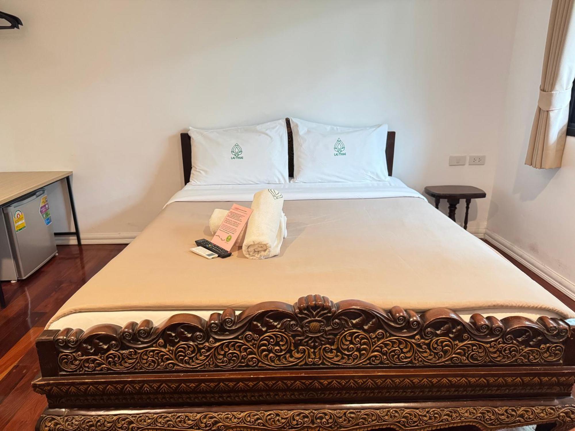 Collection O Khu Mueang Near Tha Phae Gate Formerly Lai Thai Guesthouse Chiang Mai Bagian luar foto