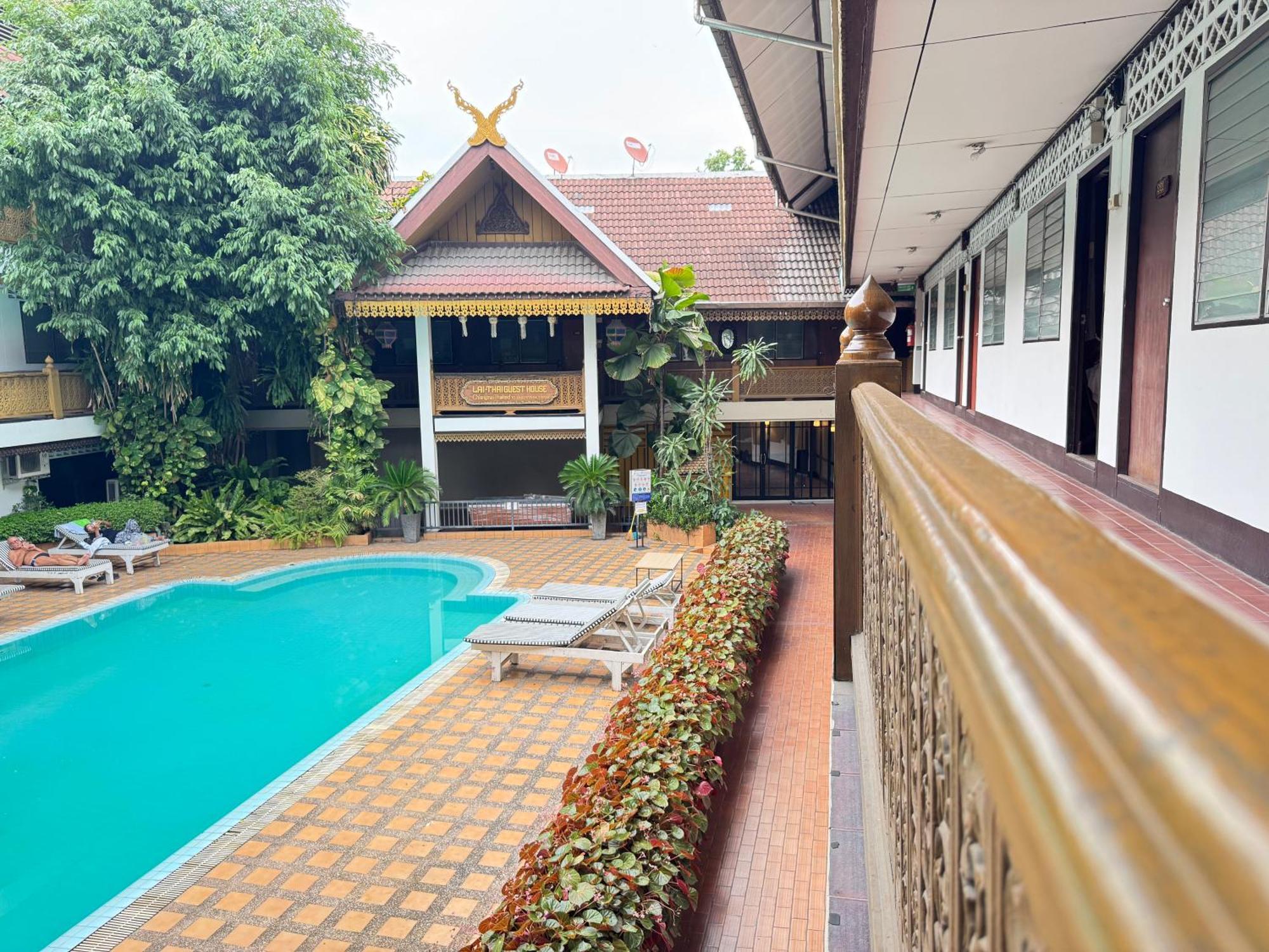 Collection O Khu Mueang Near Tha Phae Gate Formerly Lai Thai Guesthouse Chiang Mai Bagian luar foto
